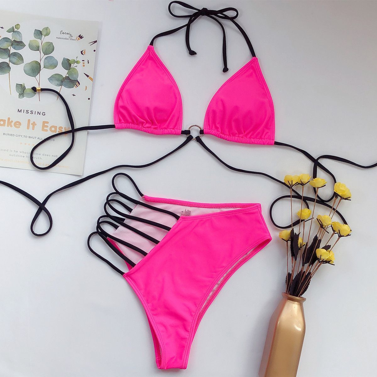 Dames tweedelige solide kleuren bikini met strappy heupen