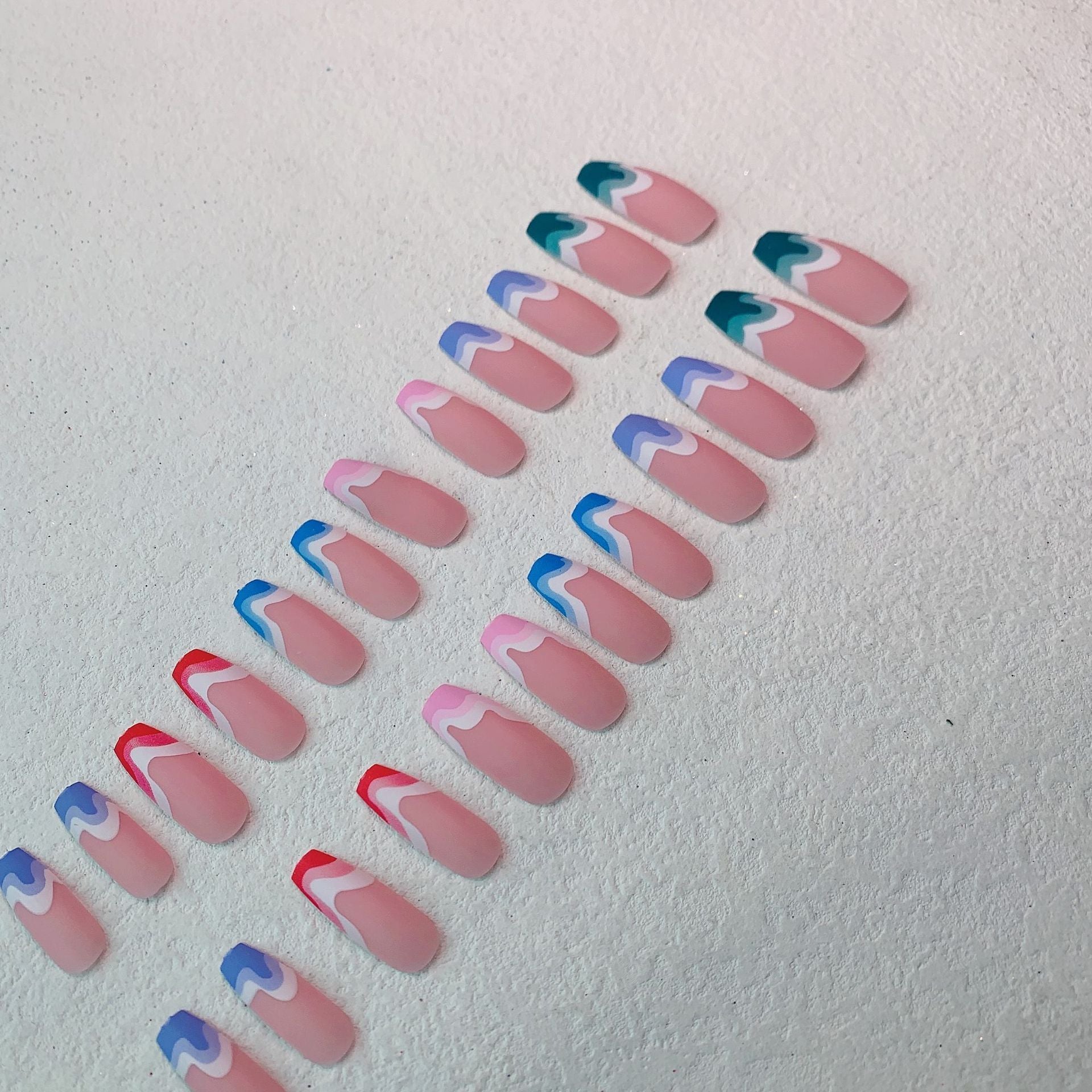 Women's Wavy Pattern Ballet Nail Set in Multiple Colors-Theone Apparel