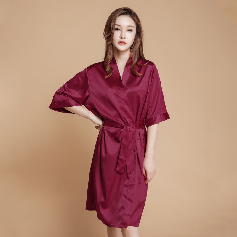 Robe à cravate en satin doux et simple