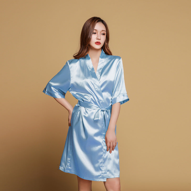 Robe à cravate en satin doux et simple