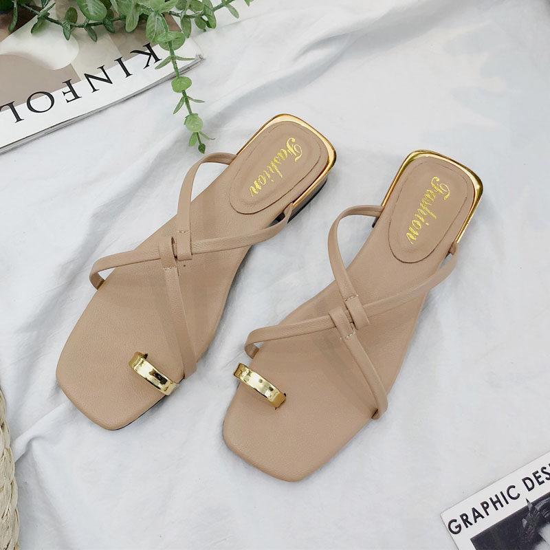 Golden toe slip pada sandal