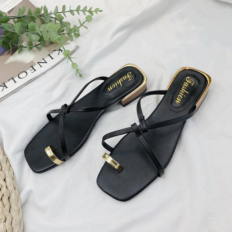 Golden toe slip pada sandal