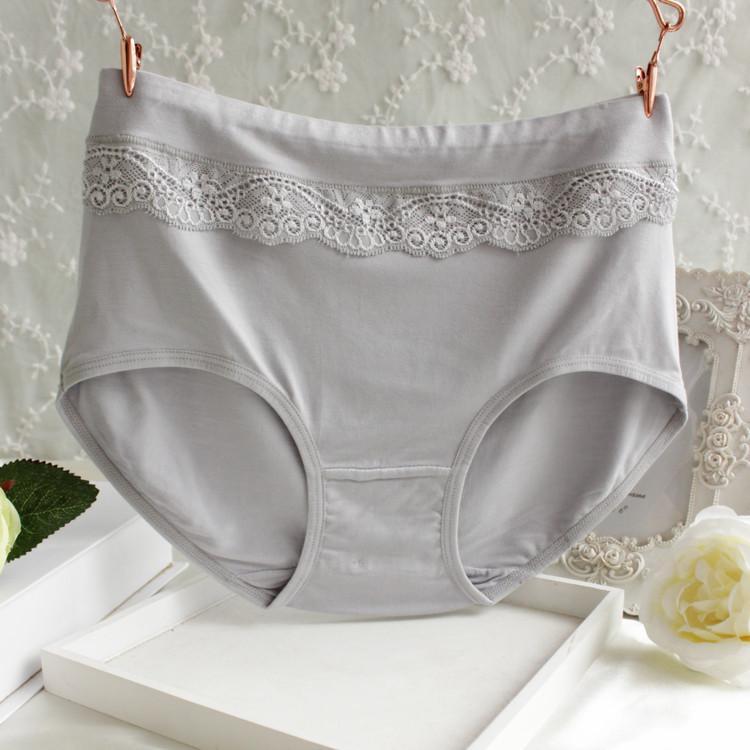 Panty de haute hauteur à volants en dentelle