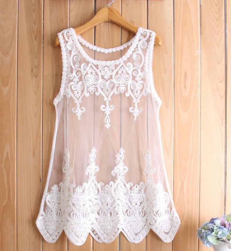 Camiseta sin mangas con capas de malla transparente Lacy